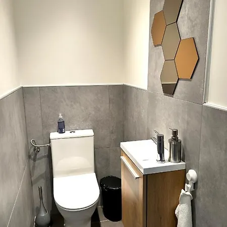 Les T4 Apartment *