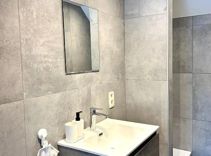 Les T4 Διαμέρισμα *